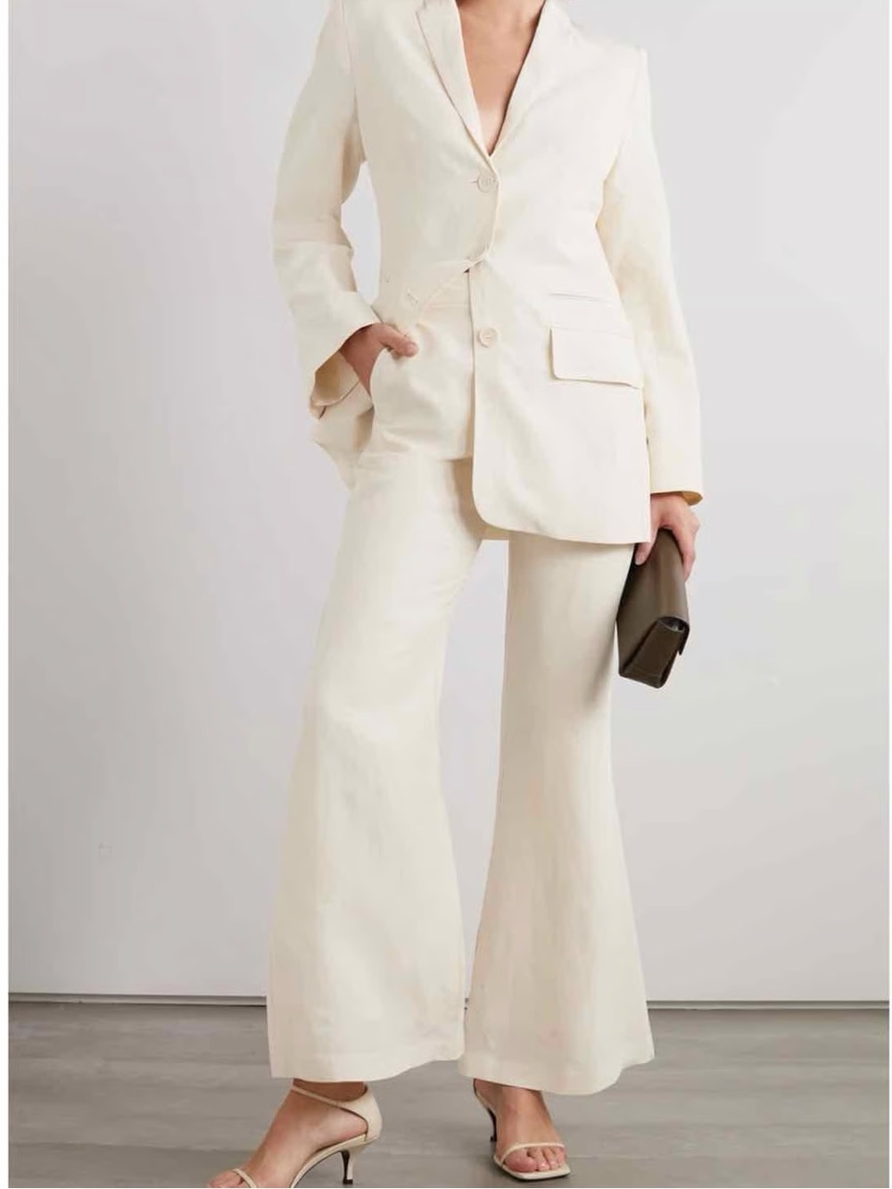 BY‎ MALENE BIRGER Carass Cropped Flared Pants in Pearl Cupro Linen.
